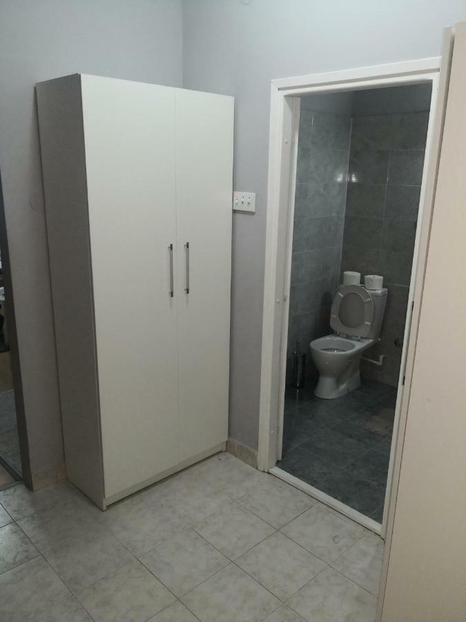 Contemporary Residence Nis Bagian luar foto